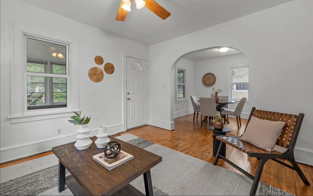 Gallery photos for Prepping a Home for Sale With a Fresh Paint Job: Image #4